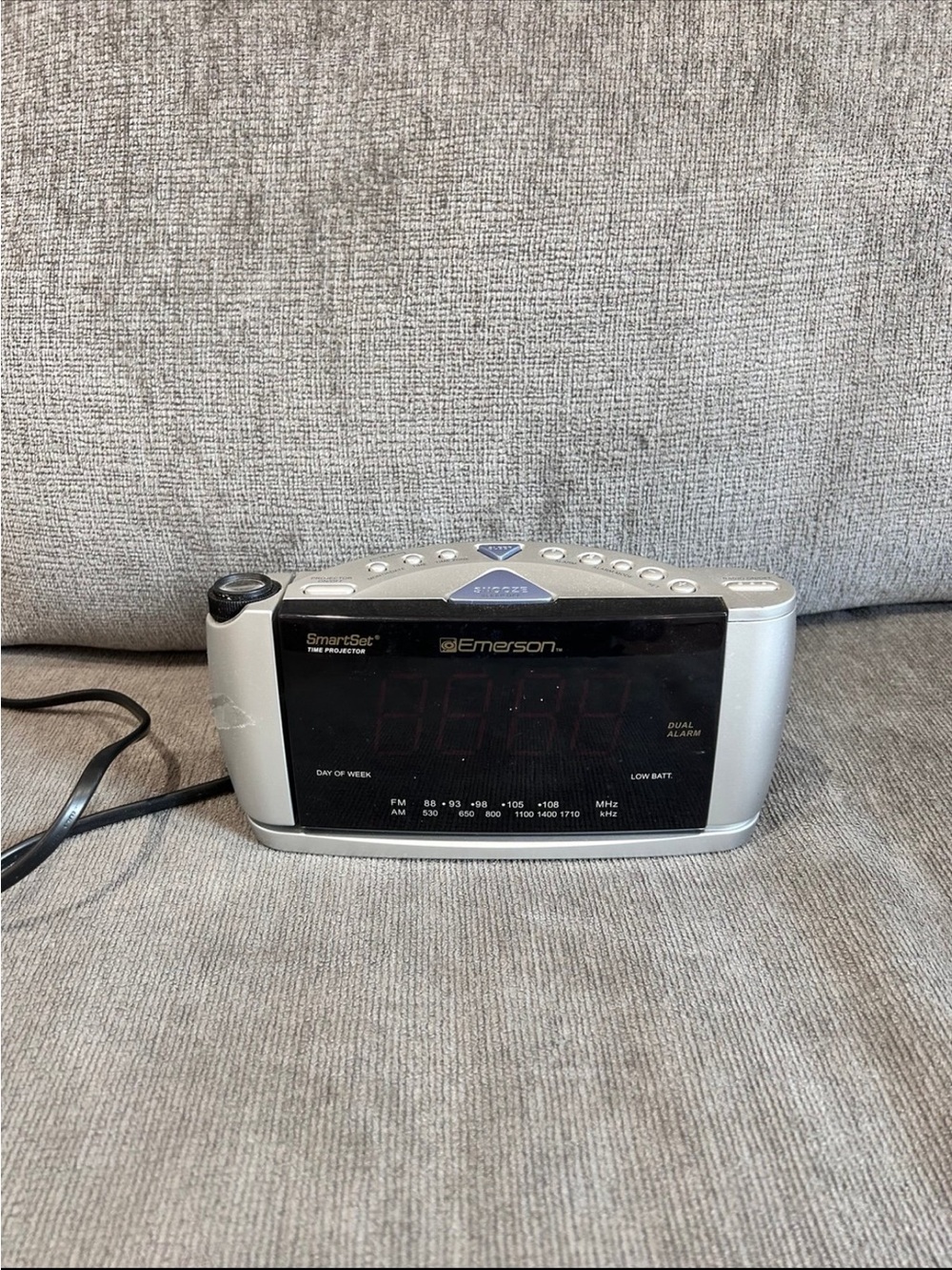 Emerson Projector SmartSet CKS3528 Alarm Clock Radio Projector Tested
